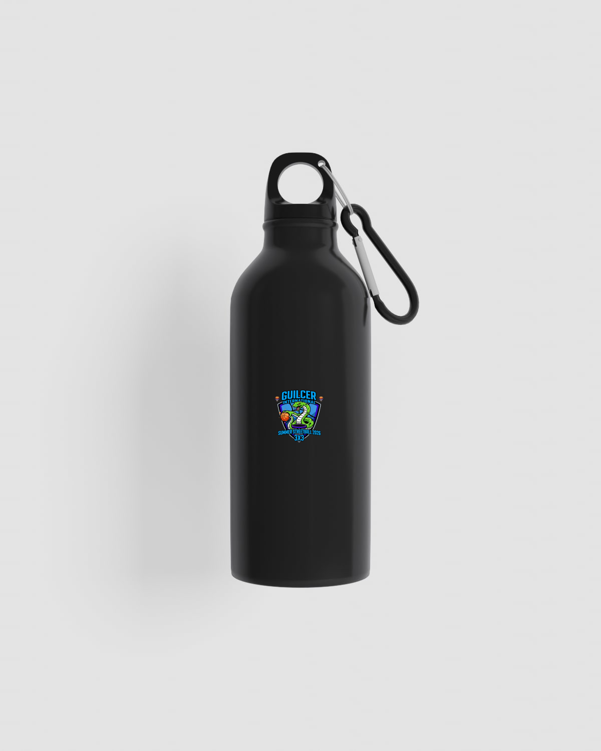 Bottiglia d’acqua con serpente verde, palla arancione e logo