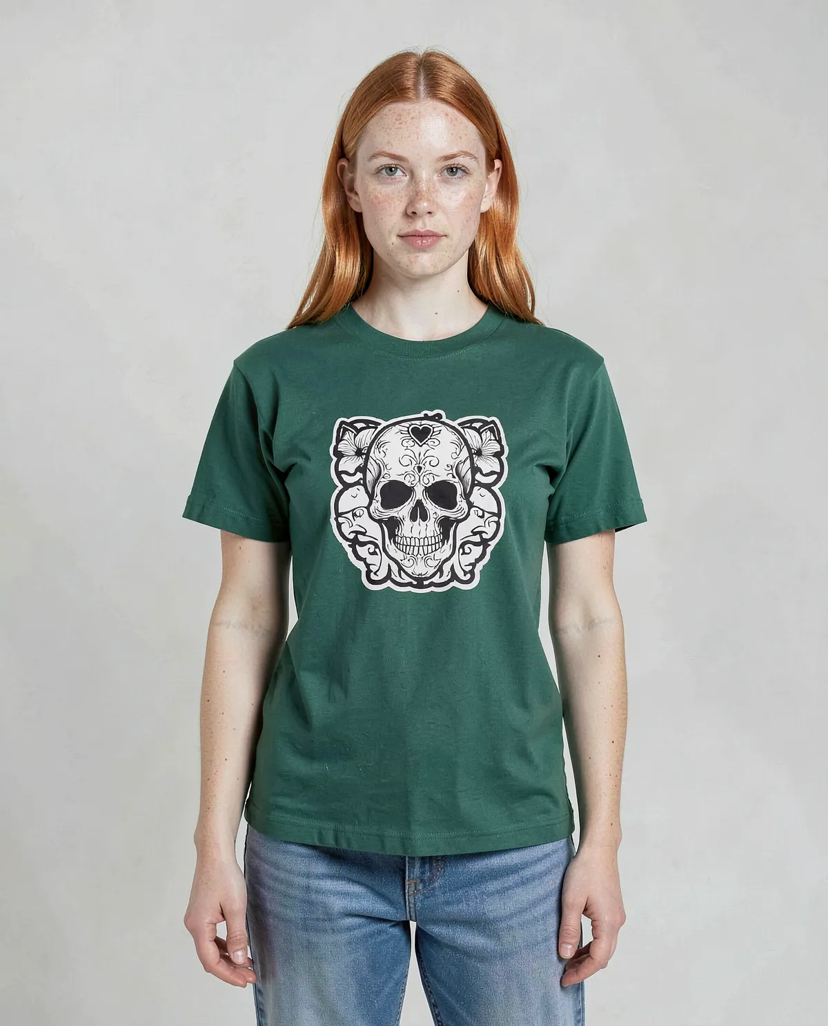 Maglietta verde con design grafico unico 0
