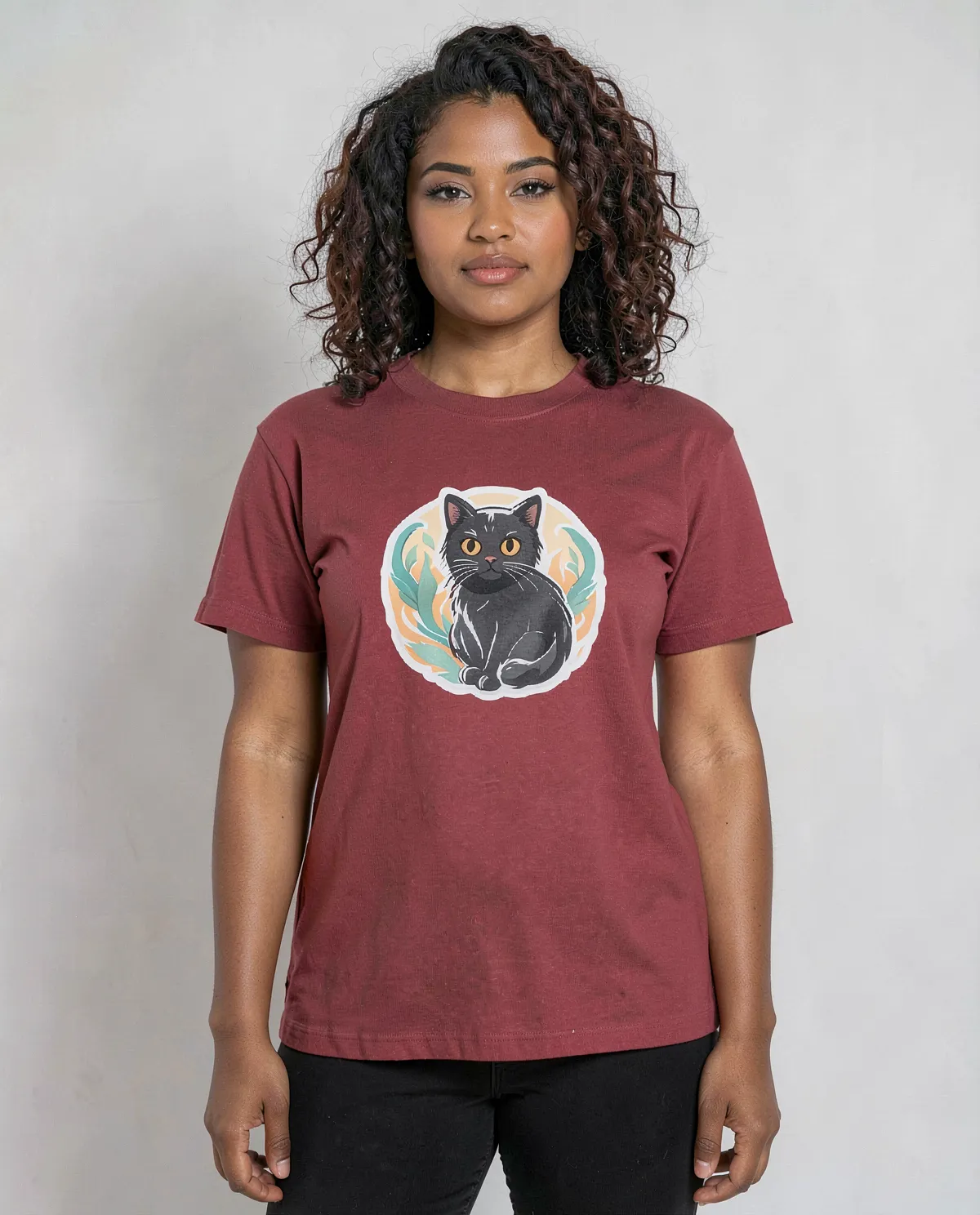 T-Shirt rossa con grafica audace