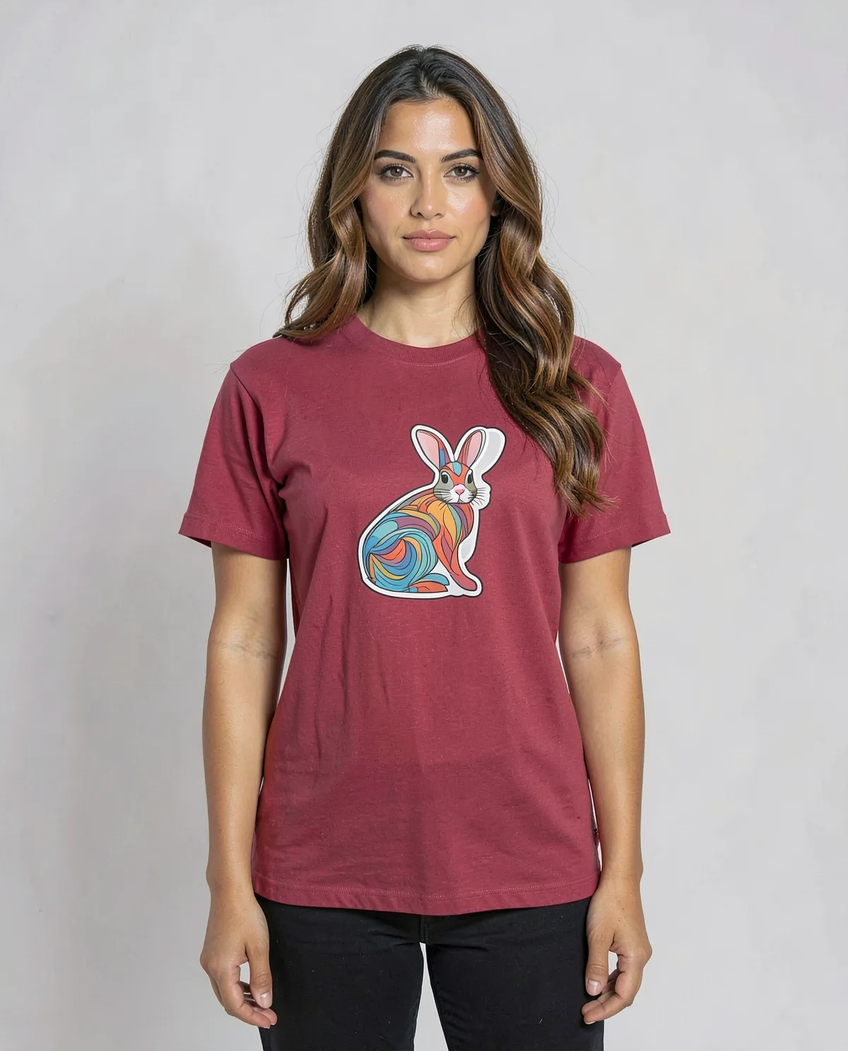 T-Shirt rosso con stampa grafica audace 0