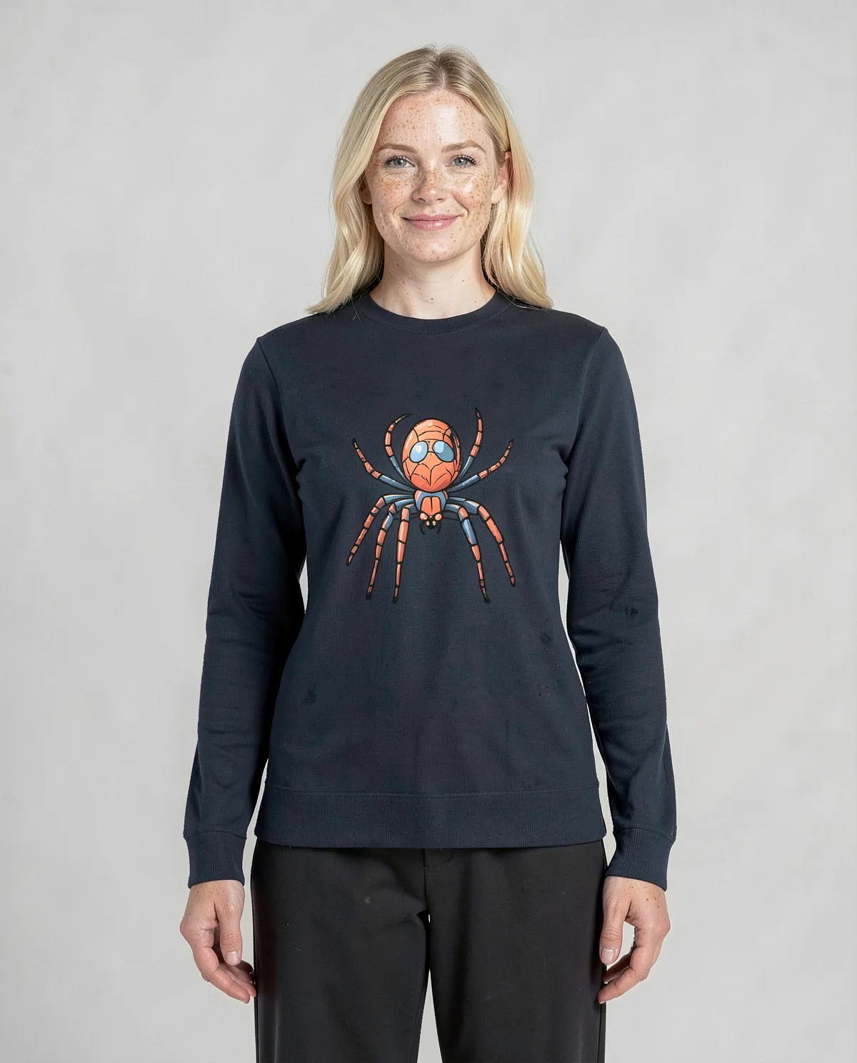 Maglia organica con finitura sciolta blu marino 0