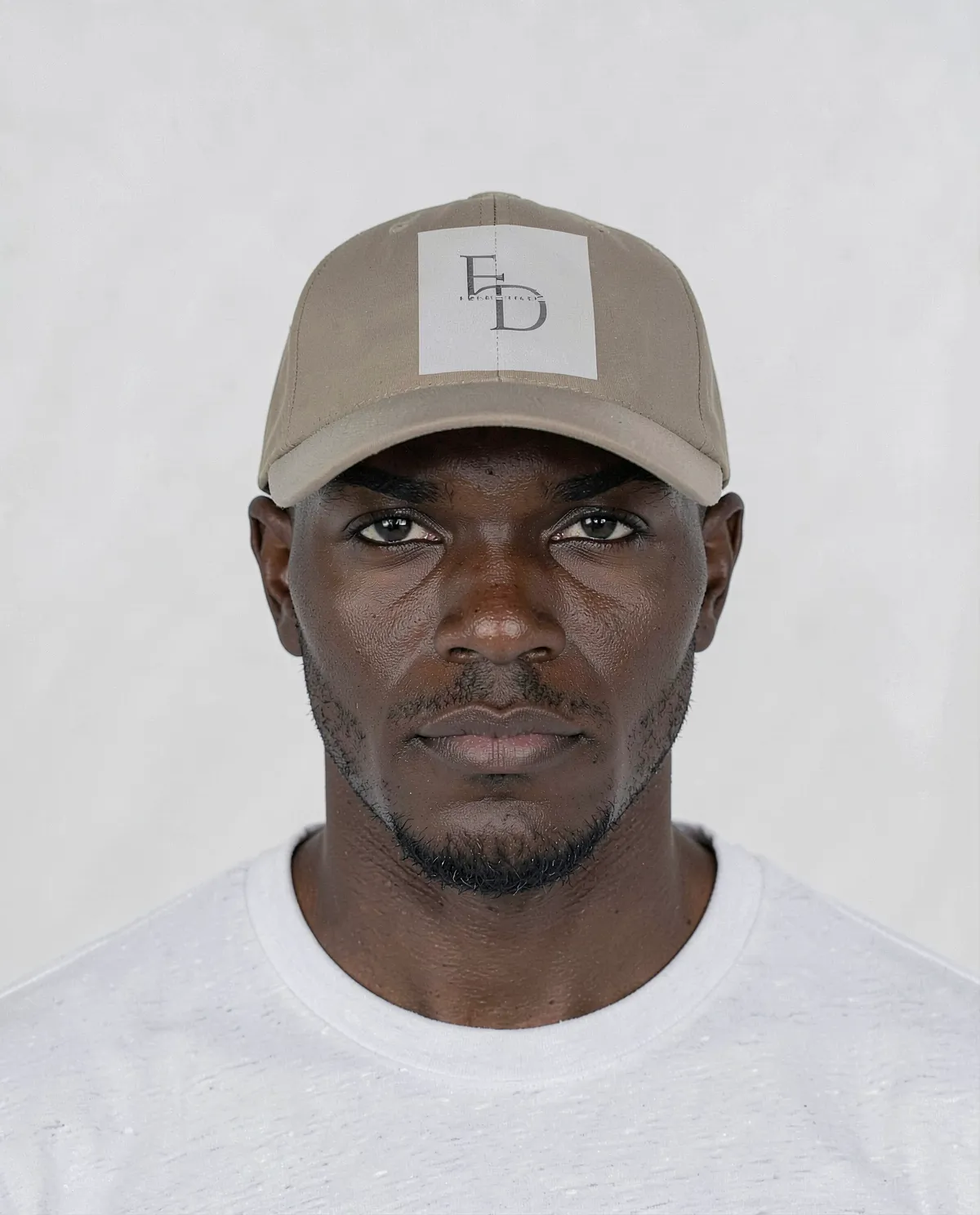Cappellino Khaki con chiusura a velcro regolabile