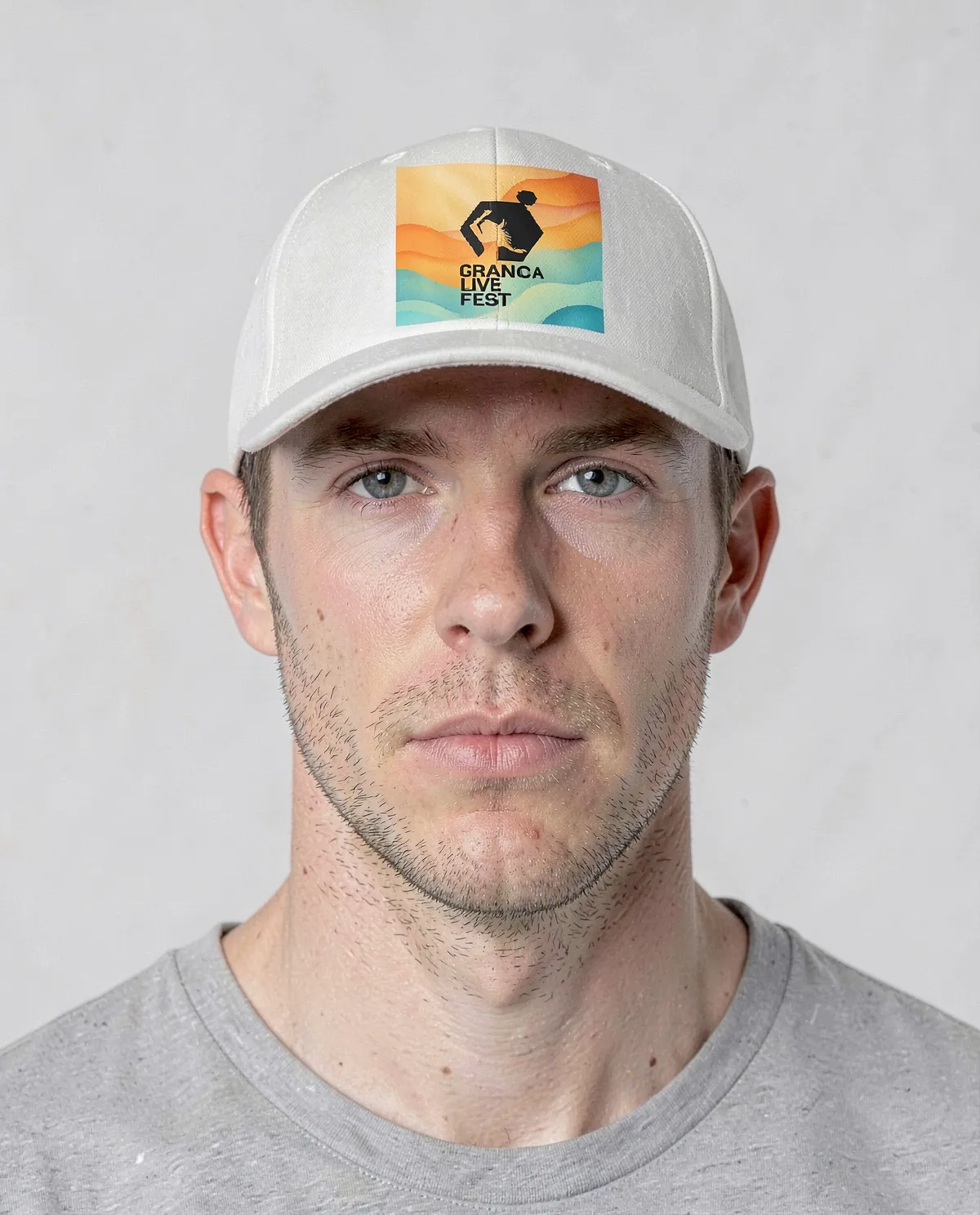 Cappellino Bianco con chiusura a velcro regolabile 0