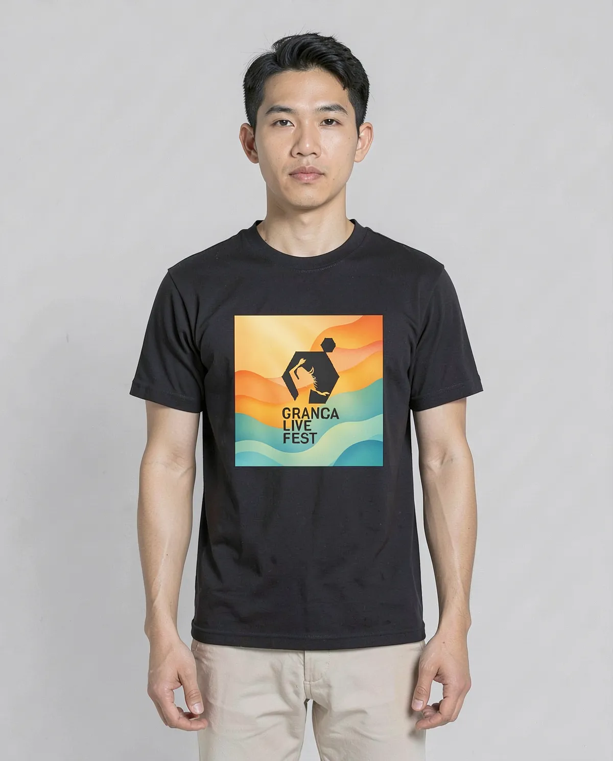 T‑shirt nera con logo personalizzato 0