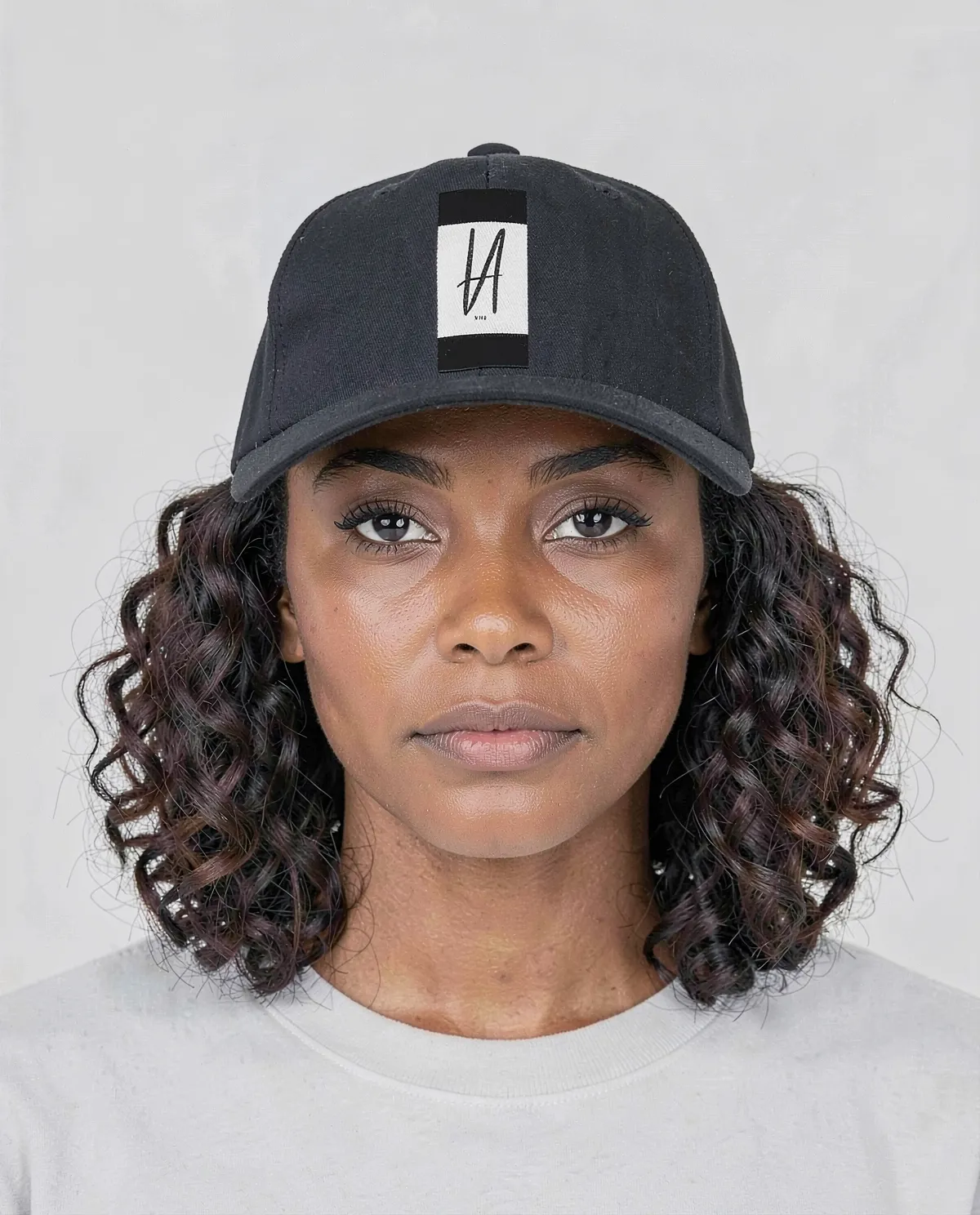 Cappellino navy con chiusura a velcro regolabile 0