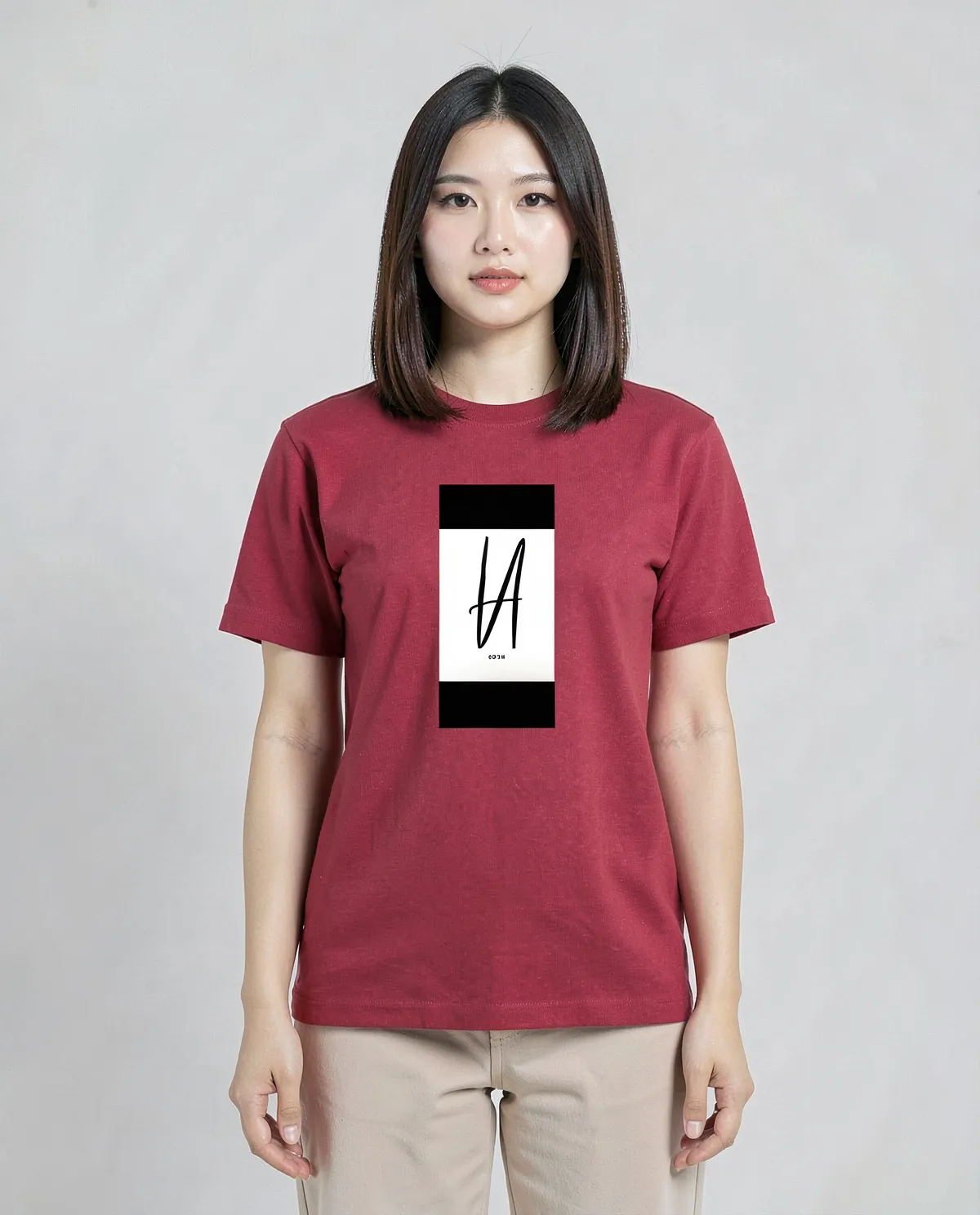 Maglietta rossa con design accattivante 0