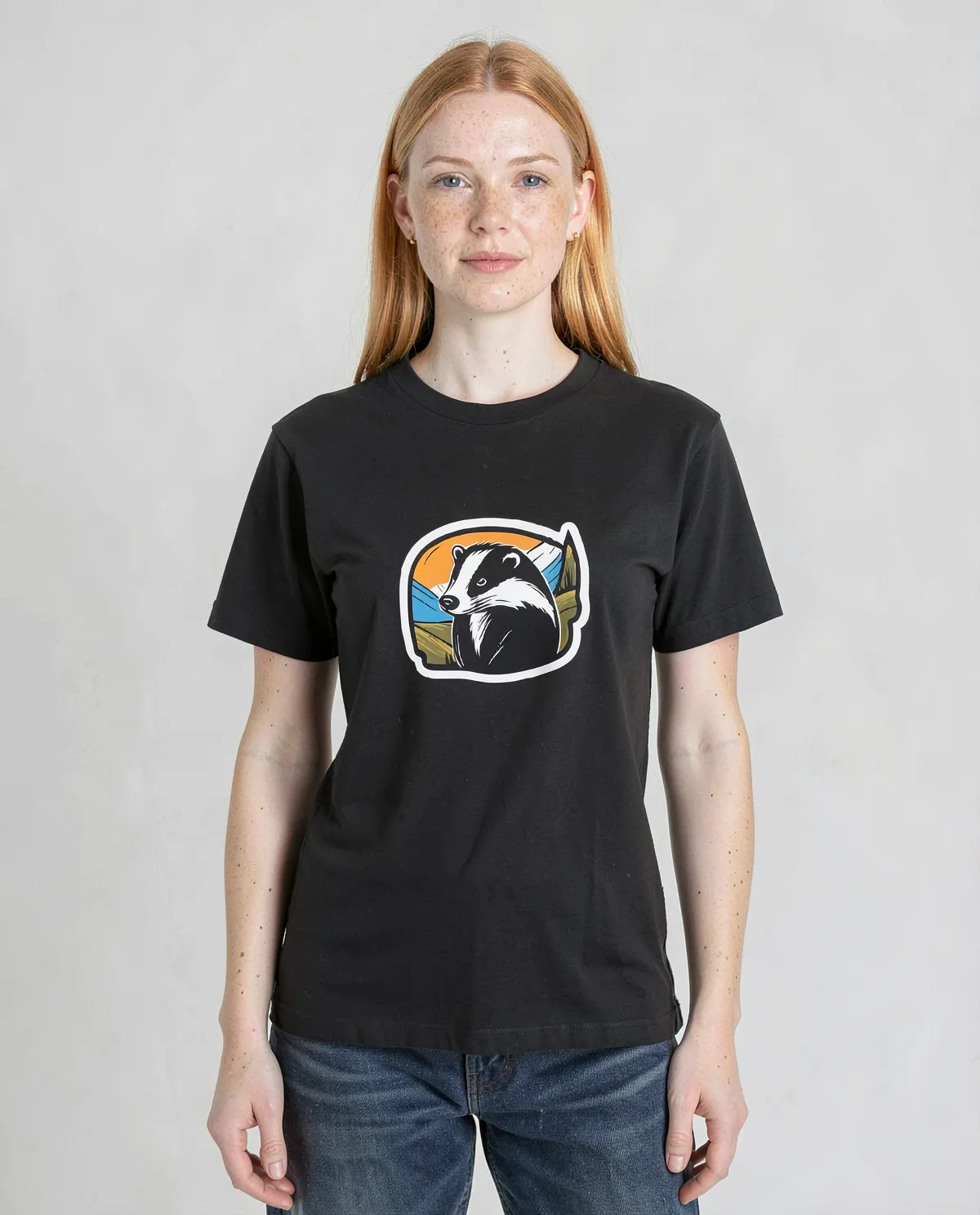 T-Shirt nera eco‑sostenibile con vestibilità moderna