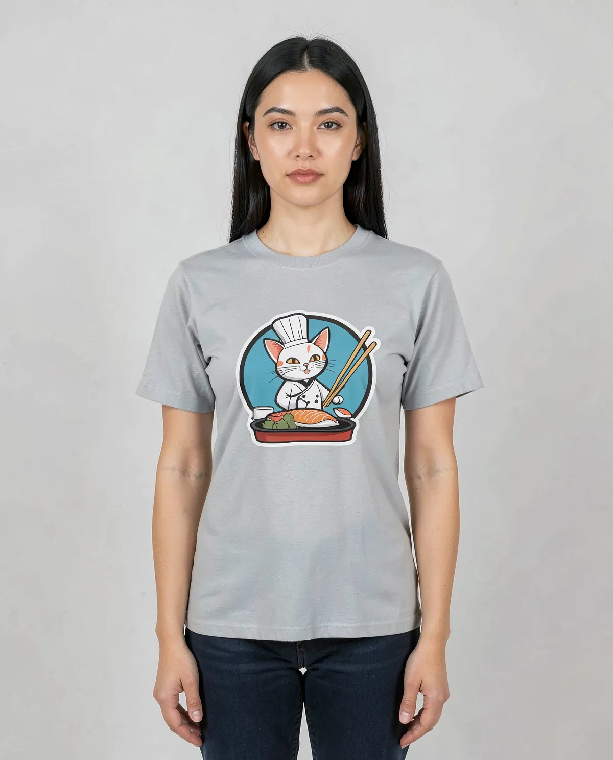 T‑shirt bianca con grafica audace
