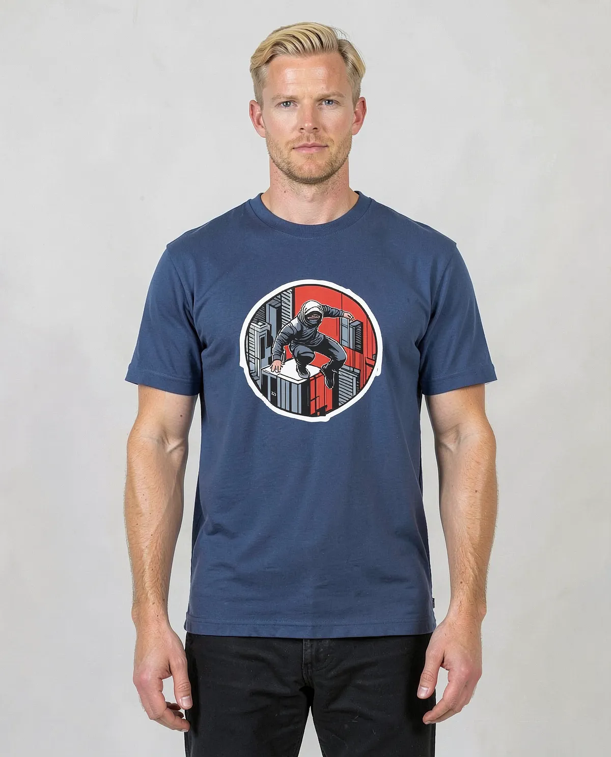 T-shirt blu eco‑sostenibile taglia moderna