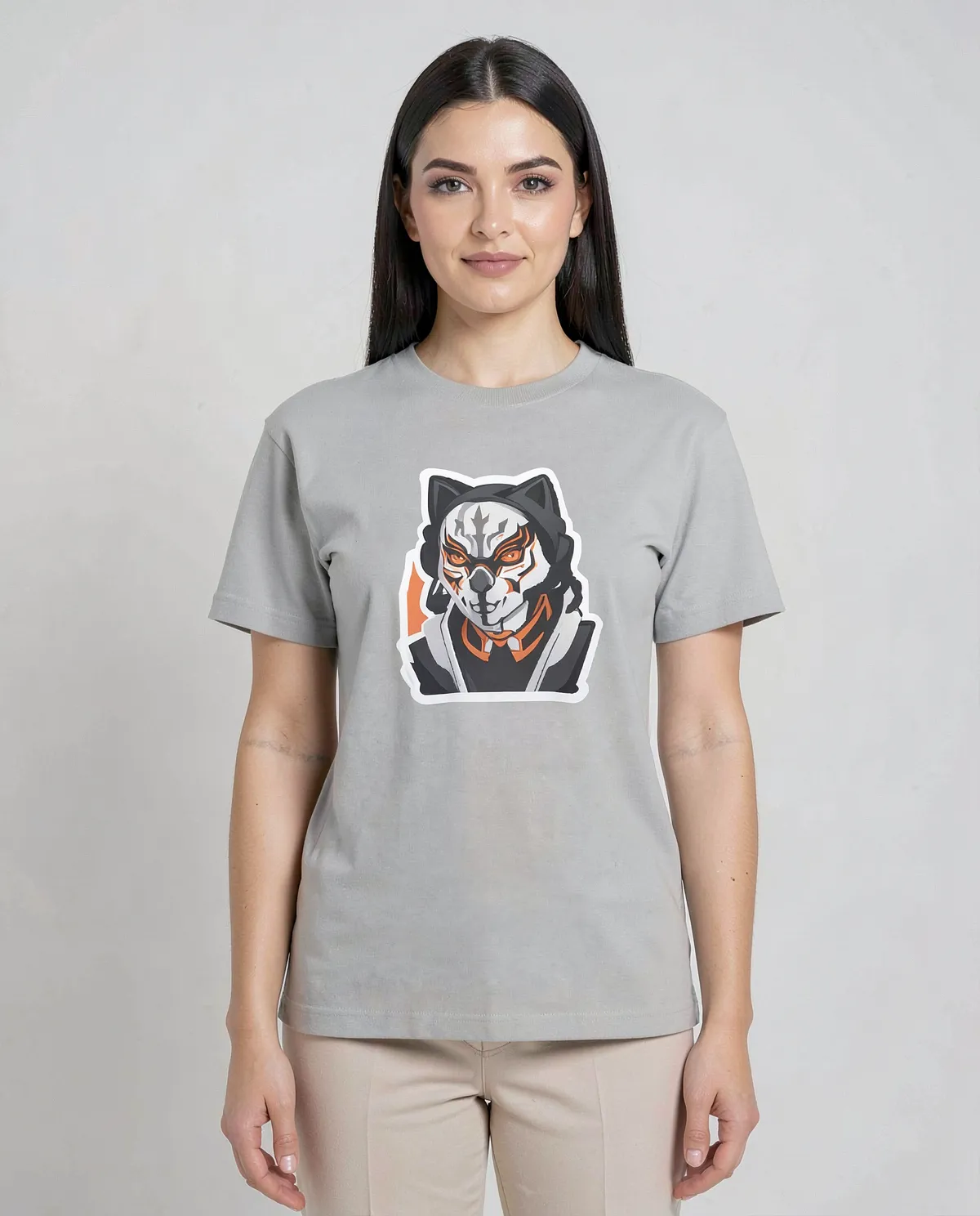 T‑shirt gris avec motif audacieux