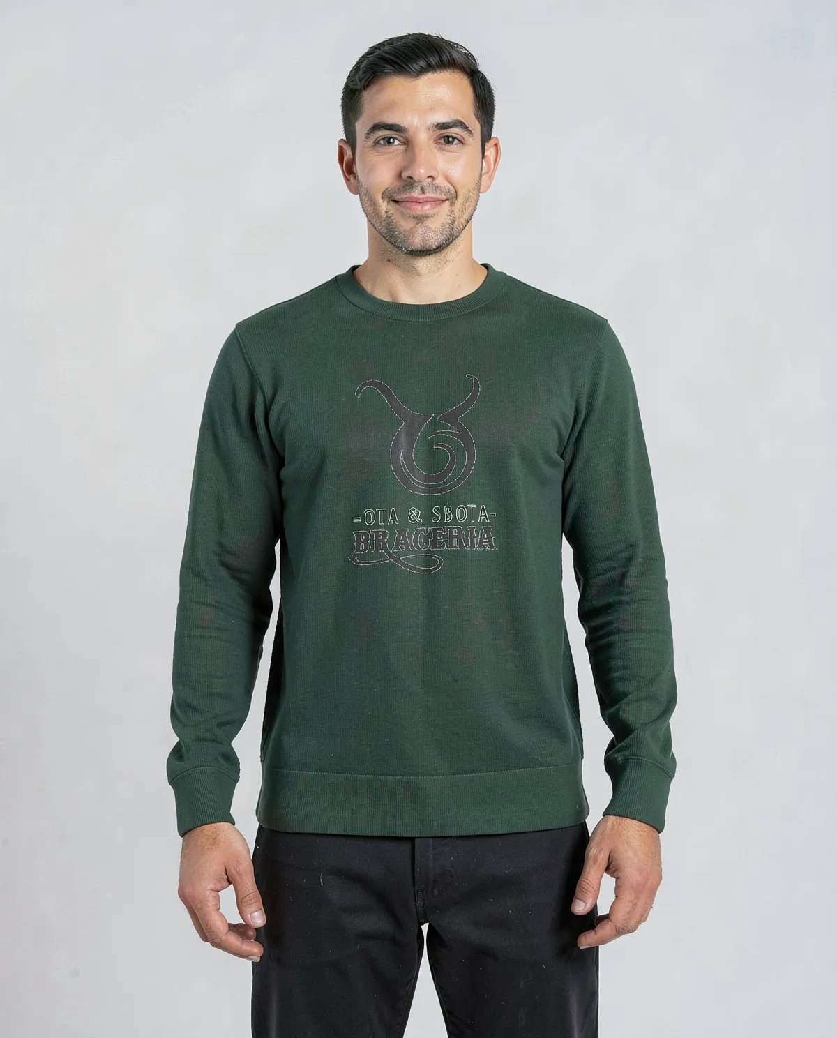 Green Organic Cotton Sweatshirt – Sustainable Comfort